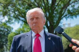 Trump impulsa políticas antiambientales radicales antes del Día de la Tierra