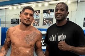 Alex Pereira's Heavyweight Move: Potential Fight with Jon Jones