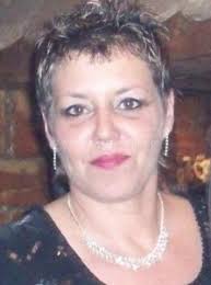 Dupa o crunta suferinta, artista calaraseana Mihaela Albu a decedat in dupa amiaza zilei de 11 septembrie 2013 la spitalul din Calarasi. - mihaela-albu-223x300