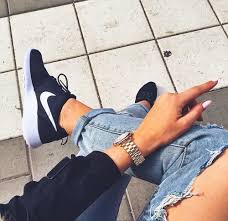 Résultat de recherche d'images pour "girl summer fashion tumblr"