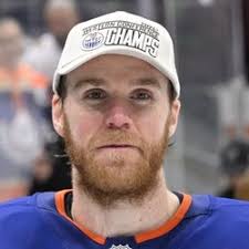 Connor McDavid News: Deals two assists in Game 4