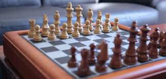 World’s top chatbots compete in first-ever AI chess tournament