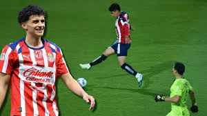 ¡Increíble fallo! El oso de Richard Ledezma que lamentó Chivas en el juego ante Juárez