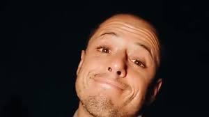 ‘Chicharito’ se pone existencialista: “¿Quién soy yo?”