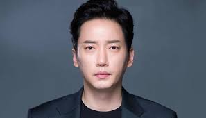 Lee Sang-bo dies at 44 after being cleared of drug use allegations