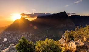 Cape Town Weather: Mild Day Ahead! UV Index Extreme!