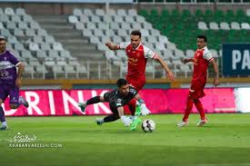 آرشا شکوری
