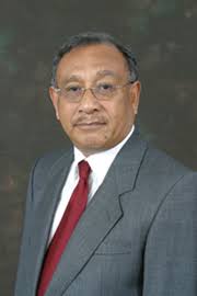 Dr. Ismail bin Rejab, Pengarah, Sekolah Perniagaan Antarabangsa (IBS), UTM International Campus yang telah dianugerahkan Pingat Darjah Datuk Setia DiRaja ... - ismail.%2520jpg