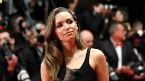 Jordan Hewson Finds Her Own Voice as Debut Single Draws Acclaim