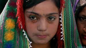 A 12-year-old girl dressed for her wedding: according to a <b>new Afghan</b> law, <b>...</b> - maedchen_picture_alliance_dpa