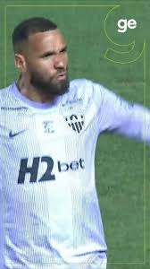 Everson pega dois pênaltis e converte a cobrança para levar o Galo à final do Mineiro