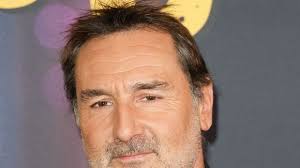 Gilles Lellouche : un papa réaliste qui avoue ne tenir qu'une demi-heure