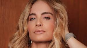 Angélica passa por transformação de visual e aposta em long bob
