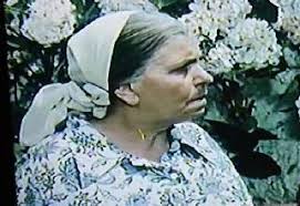 Violeta Manushi lindi më 6 mars 1926 në Korçë. Vdiq me 27 Korrik 2007 në Tiranë. Ajo ishte një nga ikonat e Teatrit Kombëtar të Tiranës, aktive edhe pas 48 ... - attachment