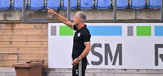 Vegard Hansen fratrer som hovedtrener/sportssjef herrer i Arendal Fotball