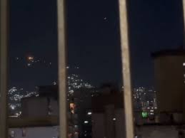 ALERTA: Reportan disparos y detonaciones cerca al Palacio de Miraflores en Caracas, Venezuela