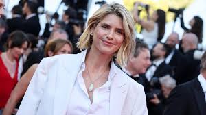 Alice Taglioni : son couple avec Laurent Delahousse, la mort tragique du père de son fils, sa vie entre Paris et le Cap-Ferret… Ce que l’on sait de sa vie privée — Gala