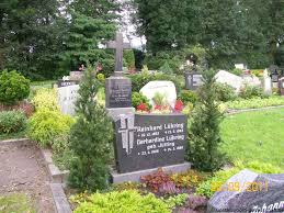 Grab von Reinhard Lühring (19.12.1892-17.05.1983), Friedhof Potshausen