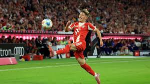 Karl mit Startelf-Debüt - Urbig vertritt Neuer