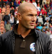 Datei:Zinedine Zidane.jpg