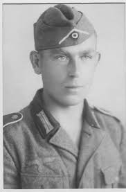 Otto Paul Neumann ca. 1940 * 16.03.1910 in Puschdorf