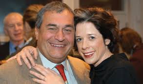 「picture in tony podesta office」の画像検索結果