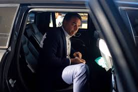 Opinião - Celso Rocha de Barros: Flávio Bolsonaro na casa de Vorcaro