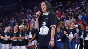 UConn Retires Sue Bird's Number 10