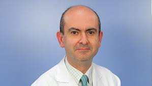 Dr. Alberto Benito. Licenciado y doctor en Medicina por la Universidad de Navarra. Especialista en RadiologÃ­a por la ClÃ­nica Universidad de Navarra. - alberto-benito--478x270