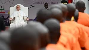 Papst in Gefängnis in Bata: Ungerechtigkeit verhüten und heilen