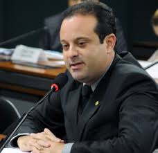 Diogo Xavier/Câmara dos Deputados. André Moura convocou a bancada do PSC para discutir a situação de Marco Feliciano. As bancadas de deputados ligados à ... - mouraDiogoXavierCamaradosDeputados