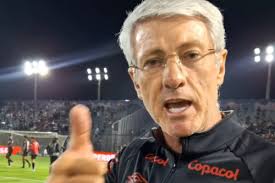 A declaração de Odair Hellmann após o jogo entre Athletico-PR x Vitória