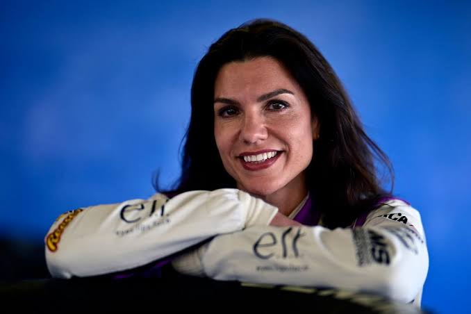 Katherine Legge Finishes 30th at Phoenix in Cup Series Debut
