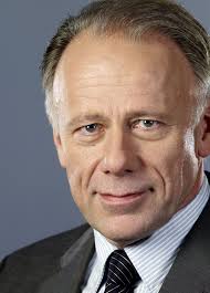 Im Wahlkampf ist Reden Silber – Phrasendreschen ist Gold | <b>Udo Stiehl</b> - jt-portraet-grau-3-hochformat