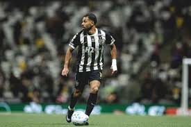 Renan Lodi ativa 'modo sincerão' ao falar sobre crise no Atlético-MG