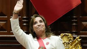 ¡Congreso Vacío! ¿Ignoraron a Dina Boluarte en su Último Mensaje? - Imagen principal del artículo
