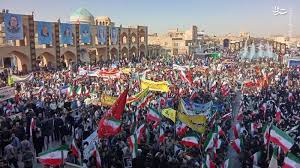 عکس/ انبوه جمعیت یزدی‌ها علیه آمریکا و اسرائیل
