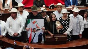 Amigo de Carlos Manzo responde a Noroña: ‘Grecia está ahí porque le arrebataron al amor de su vida’