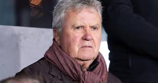 Hiddink: "Gelukkig heeft PSV hem voor meer dan het dubbele verkocht"