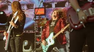 Tesla's Brian Wheat on Band Longevity, Touring, and Connecting with Fans