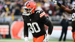 Chicago Bears Agree to 3-Year, $30M Deal With LB Devin Bush