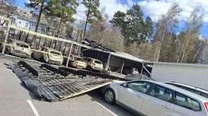 Helsinkiläisen parkkipaikan surkea tuuri jatkuu – ensin tulipalo, nyt tämä