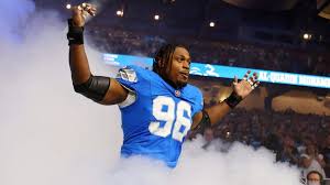 Al-Quadin Muhammad, with 11 sacks in 2025, leaving Lions: report