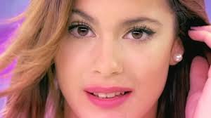 Résultat de recherche d'images pour "photos de violetta 3"