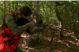 Accident de chasse : une femme de 53 ans évacuée en hélicoptère après avoir reçu une balle dans le mollet — France 3 Régions