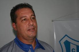 Leandro Altair Machado, mais conhecido como Leandro Machado que nasceu em Sapiranga, 15 de Julho de 1963), é o novo treinador do Campinense. - 1300483061333150