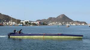 Entrega Marina a FGR, semisumergible que transportaba cocaína -