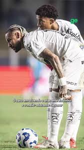 Robinho retira notificação e caso de agressão envolvendo Neymar é encerrado no Santos