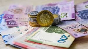 Peso ‘rompe el piso’ de las 17 unidades por dólar, a mínimos desde 2024