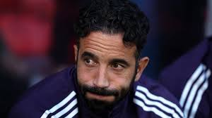 Man Utd Shame: Grimsby Beat Dem! Amorim Dey Talk Change - Imagen principal del artículo